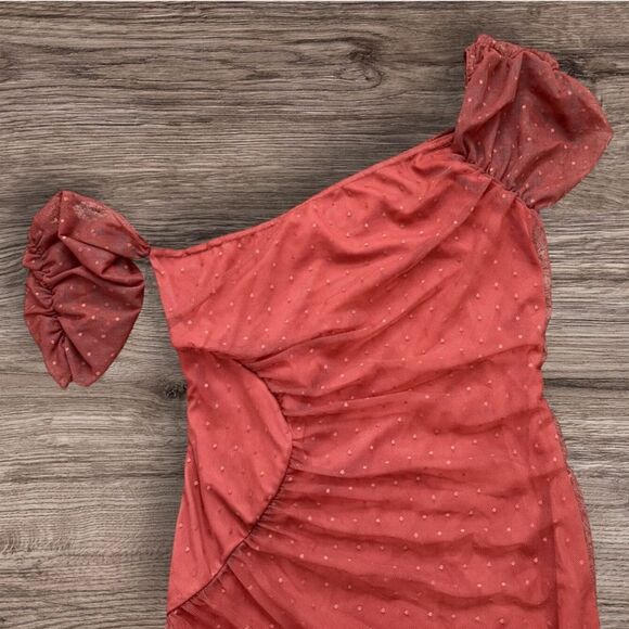 Sophisticated ASOS Off-Shoulder Burnt Orange Rust Polka Dot Overlay Long Dress - Picture 5 of 6